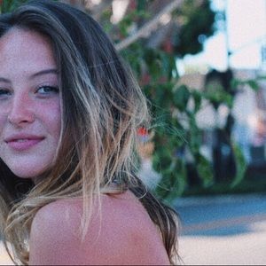 Meet your Posher, Chanelle